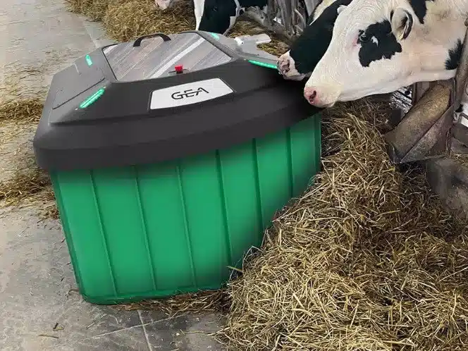 Gallery image 1 for New GEA RoboRebel Feed Pusher Feed Pusher