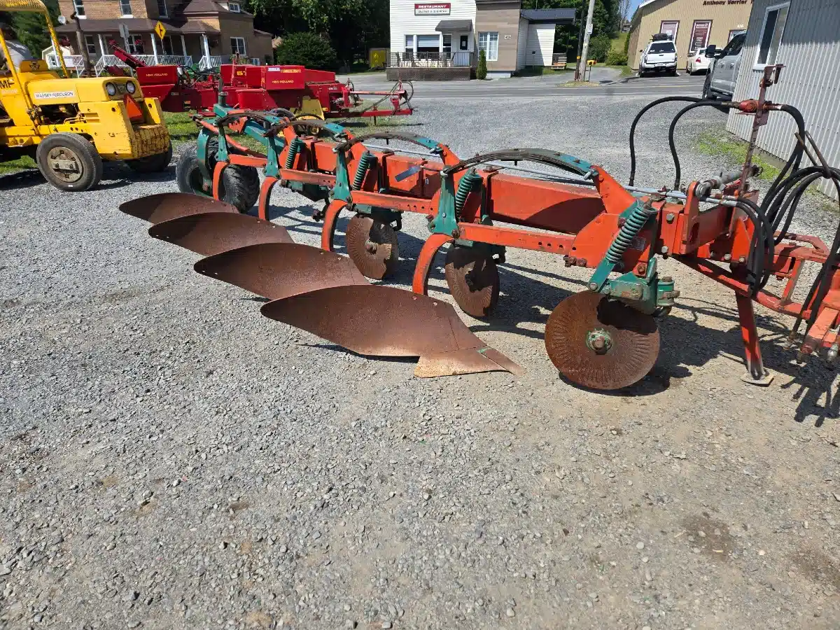 Photo de la Galerie 1 pour Kverneland BB100 Charrue