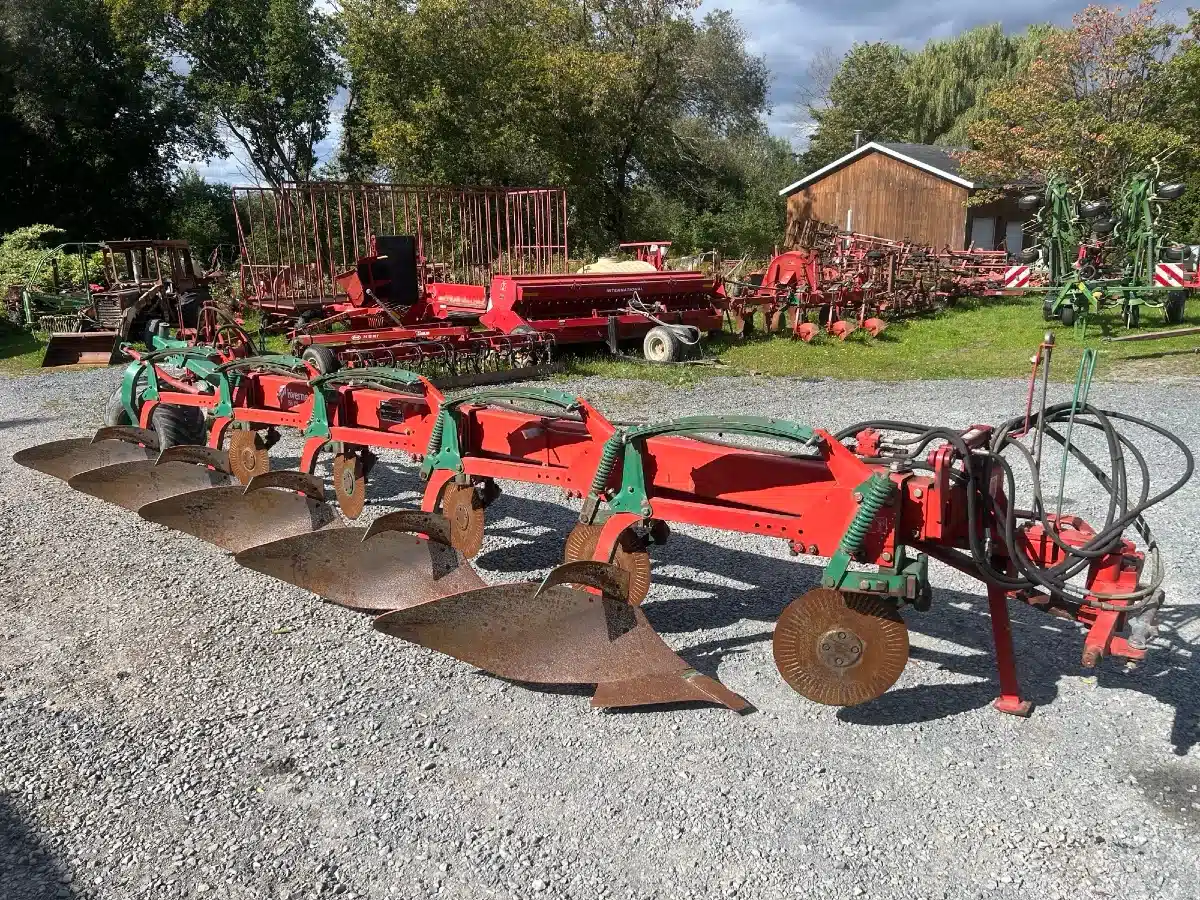 Photo de la Galerie 1 pour Kverneland BB115 Charrue