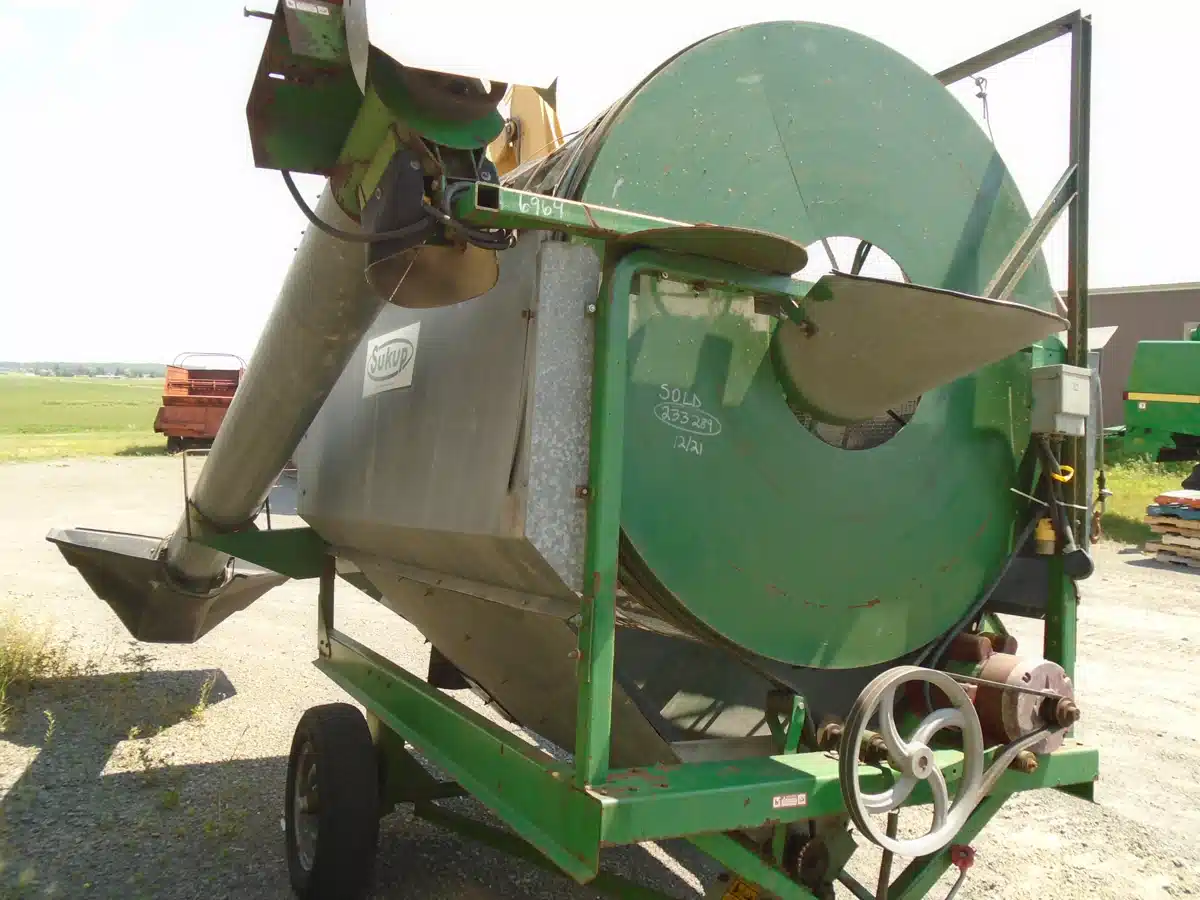 Gallery image 2 for Sukup Nettoyeur à grain Sukup Grain Cleaner