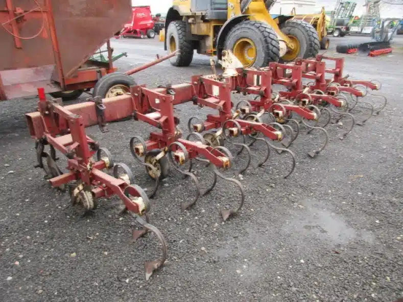 Noble 6 ROW Row Crop Cultivator