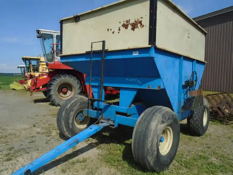 DMI 280 Grain Cart