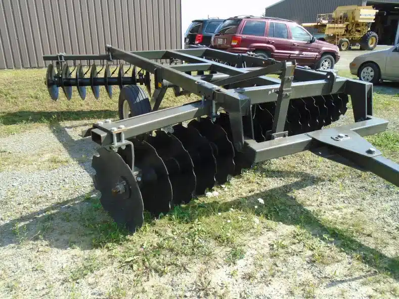 Gallery image 2 for VERMEER Manufacturing 2432 Rotary Harrow