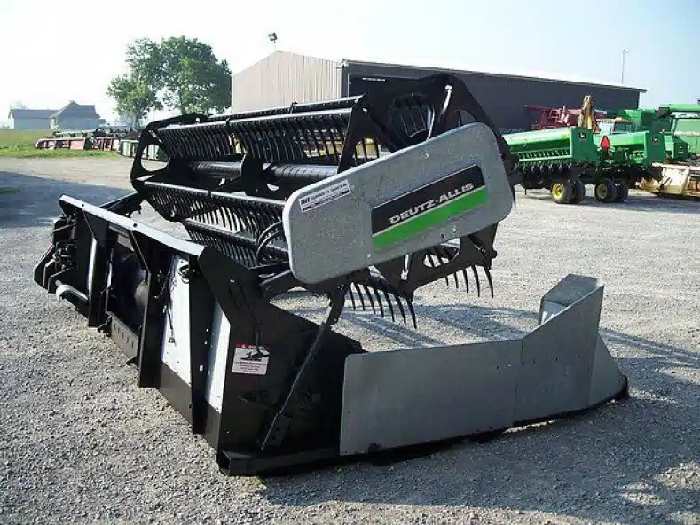 Gleaner 315 and 318 Header - Auger