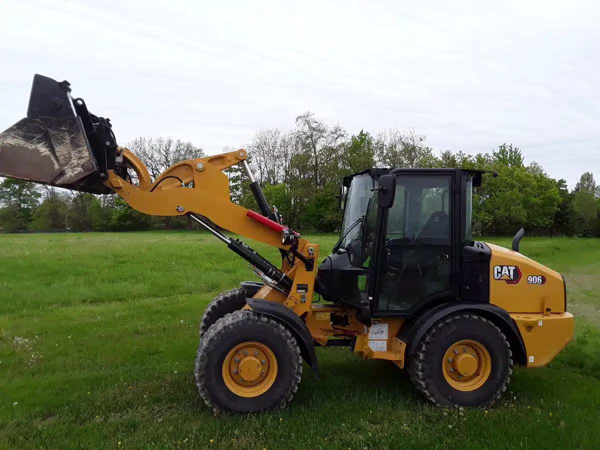 Gallery image 1 for Used 2022 Caterpillar 906 Wheel Loader