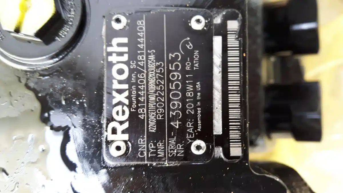 Gallery image 2 for Hydrostatic Pump for New Holland/Case Parts New-Used