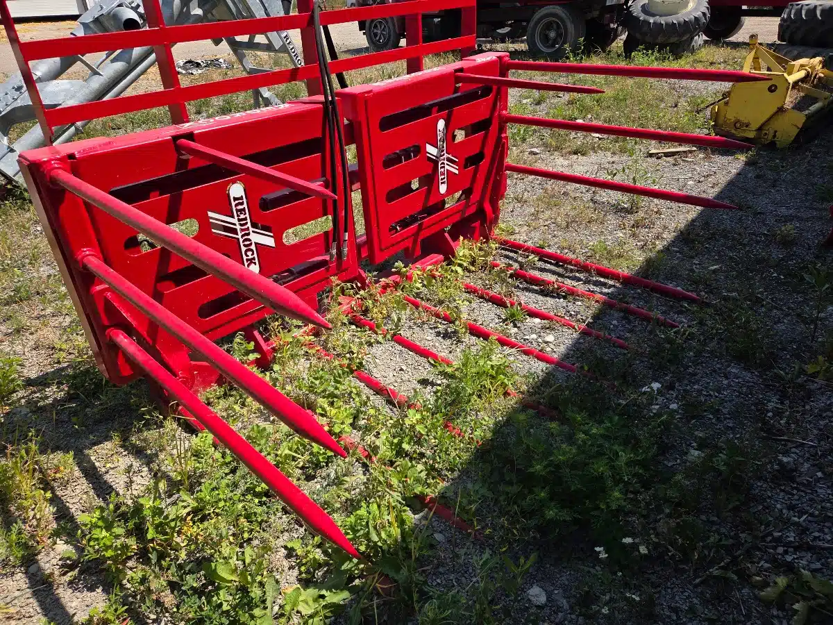 Used 2025 Redrock Grass Fork Bucket