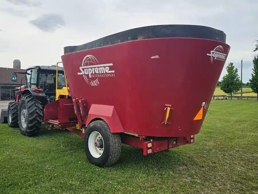 Gallery image 2 for 2019 Supreme 600T TMR Mixer