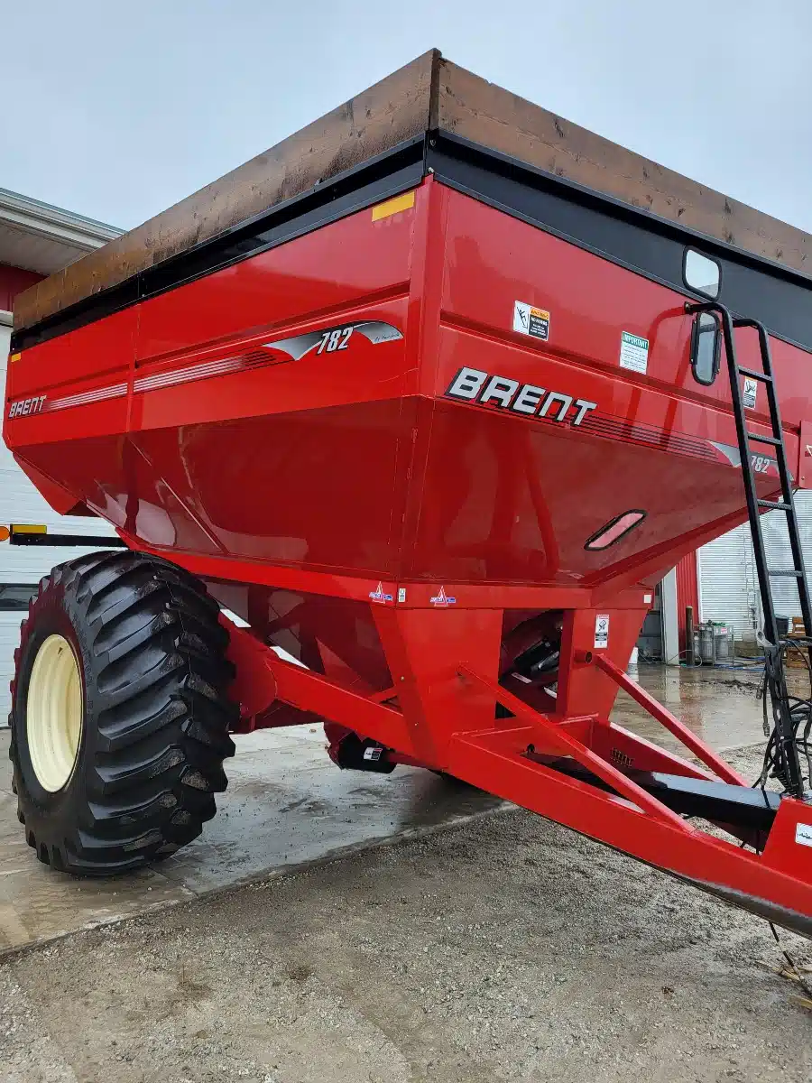 Gallery image 2 for Used 2011 Brent 782 Grain Cart