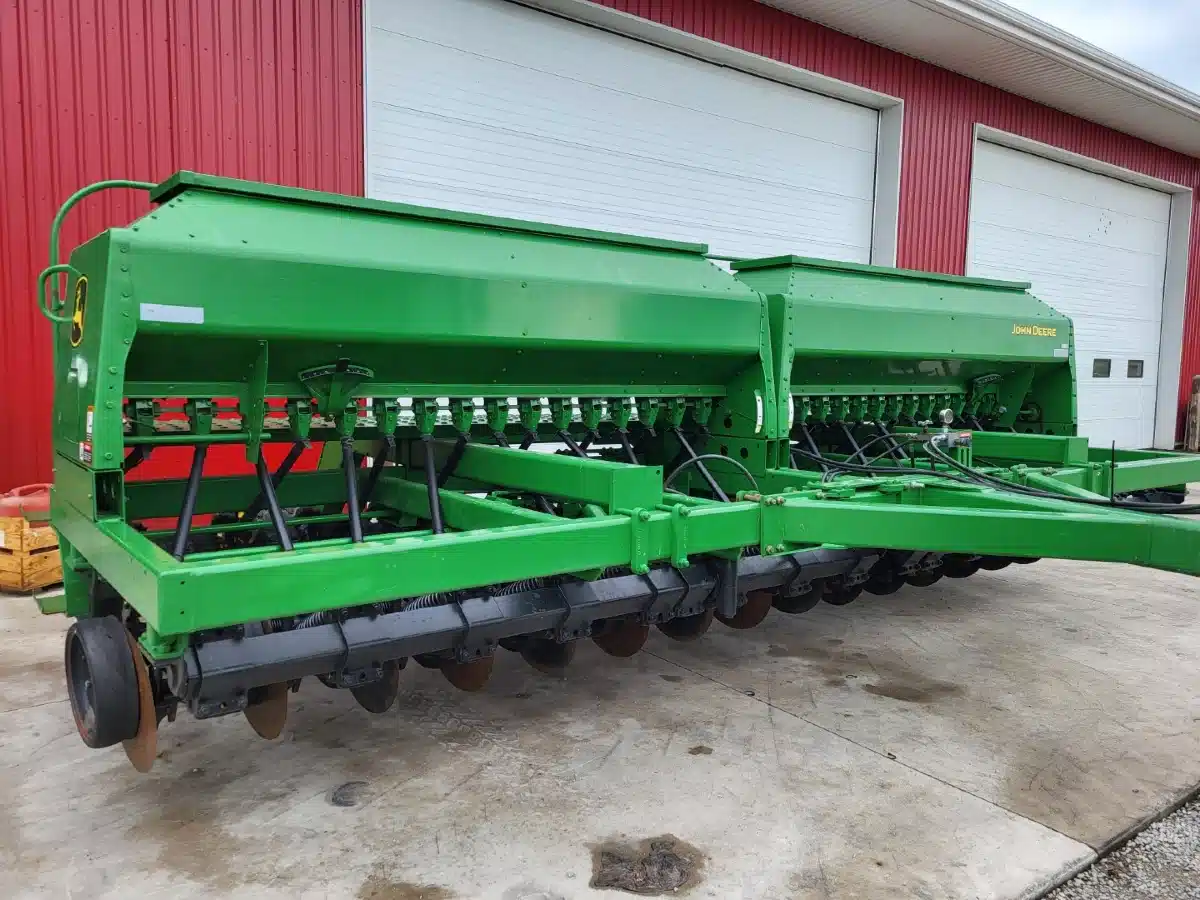 Used 2020 John Deere 1590 Drill