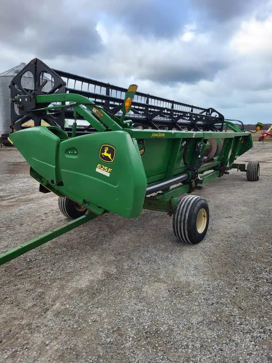 Used 2011 John Deere 625F Header - Flex