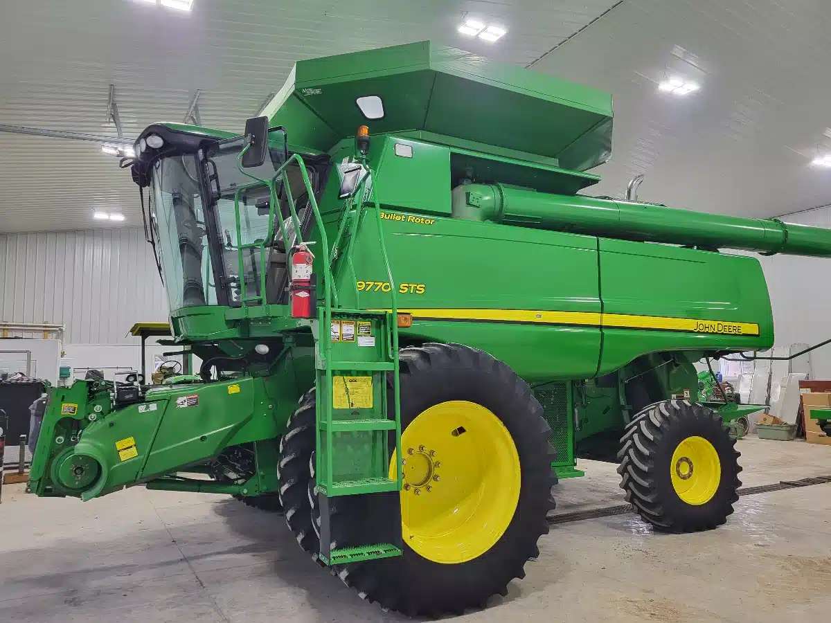 Gallery image 1 for Used 2010 John Deere 9770 STS Combine