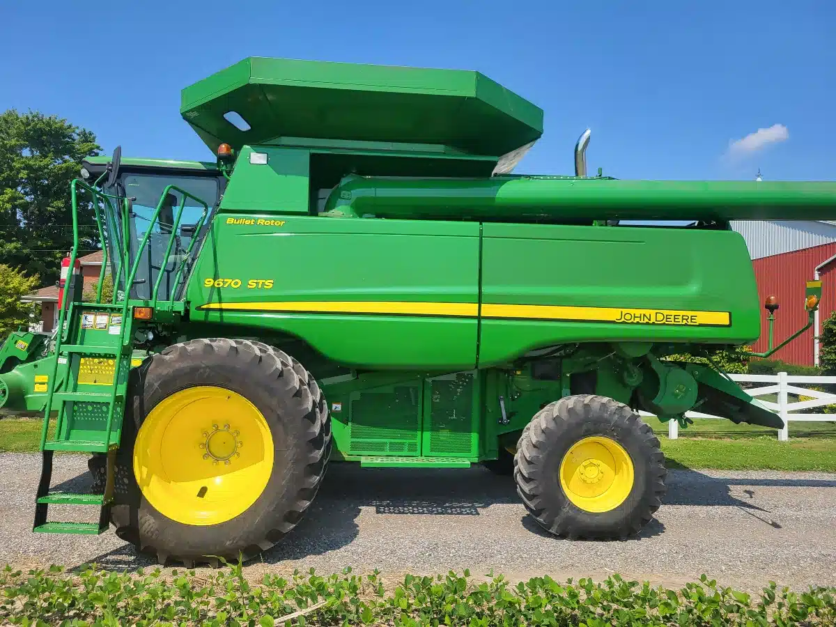 Used 2010 John Deere 9670 STS Combine