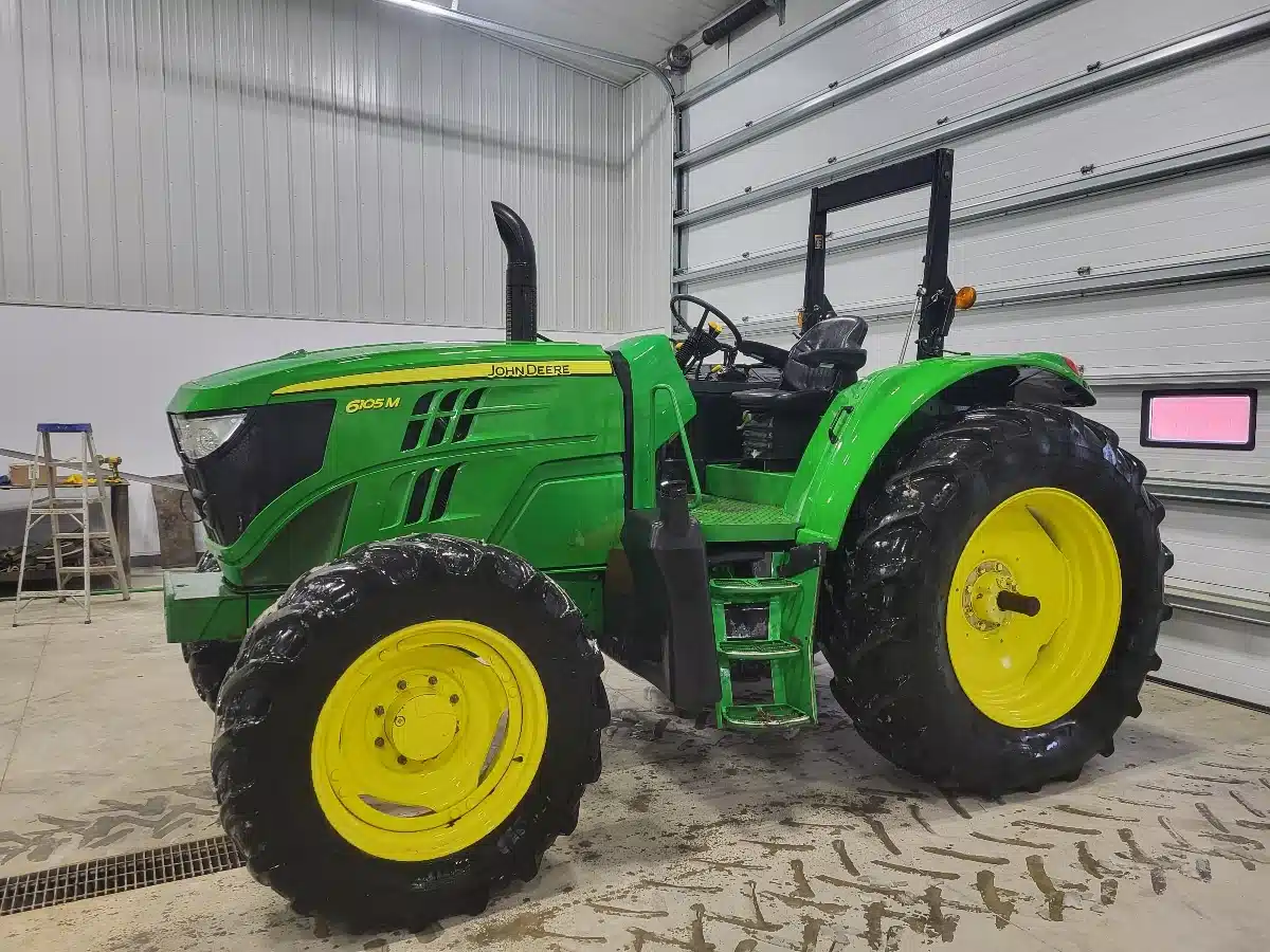2014 John Deere 6105M Tractor