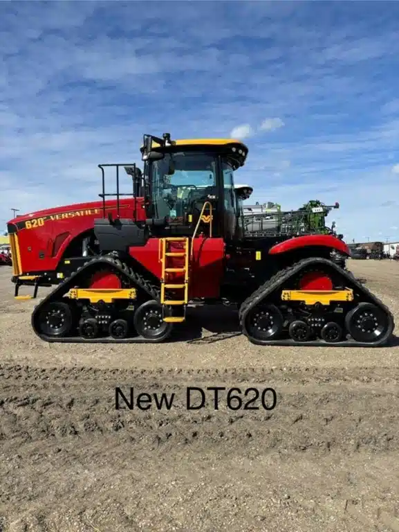 Gallery image 1 for 2025 Versatile 620DT Tractor