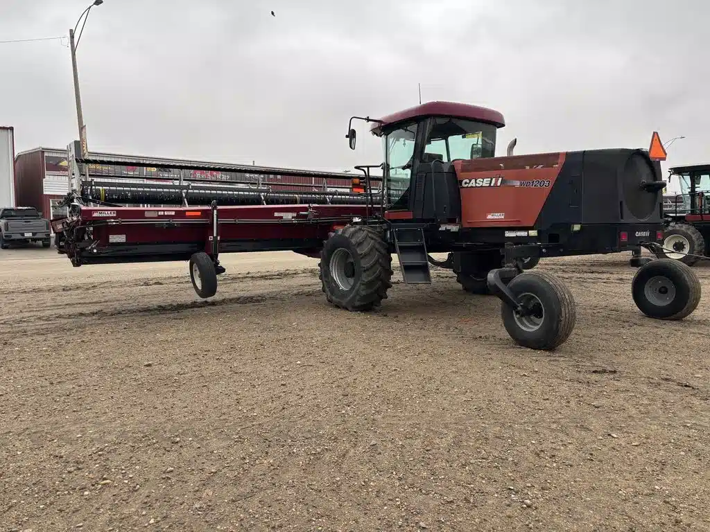 Photo de la Galerie 1 pour 2012 Case IH WD1203 Andaineur