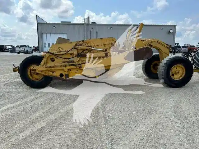 Gallery image 1 for Caterpillar 60 Scraper - Pull Type