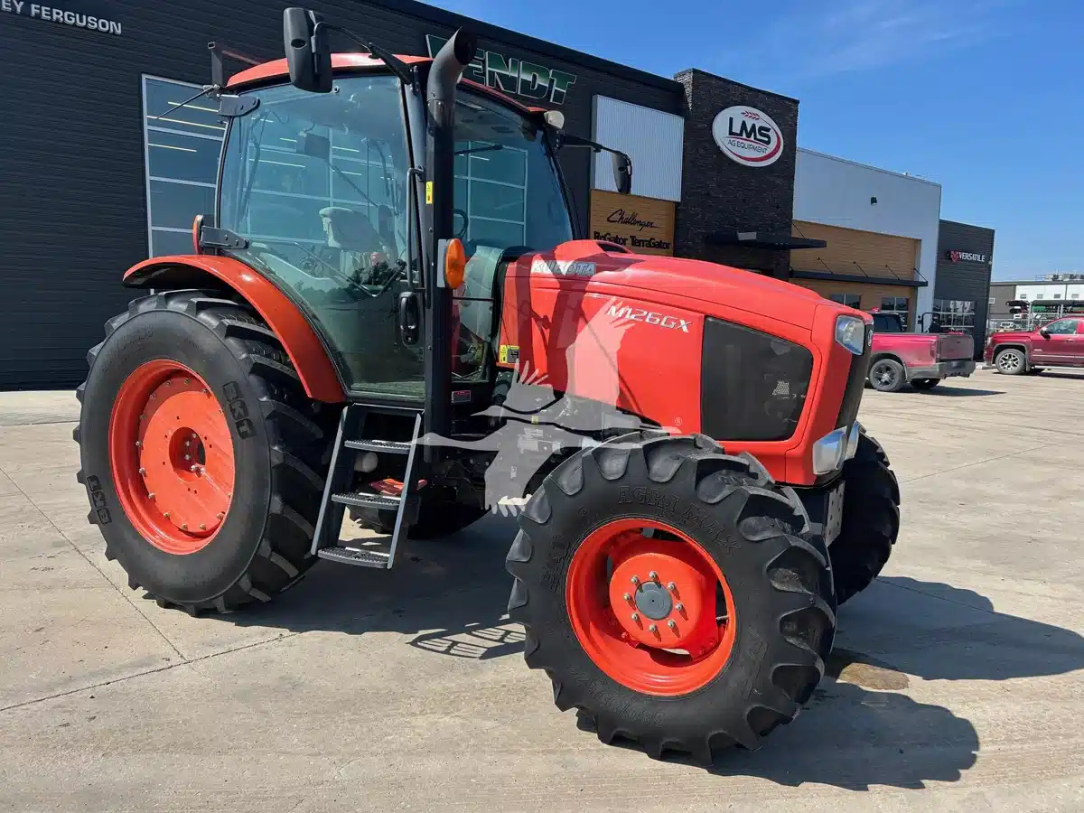 Photo de la Galerie 1 pour 2014 Kubota M126GX Tracteur