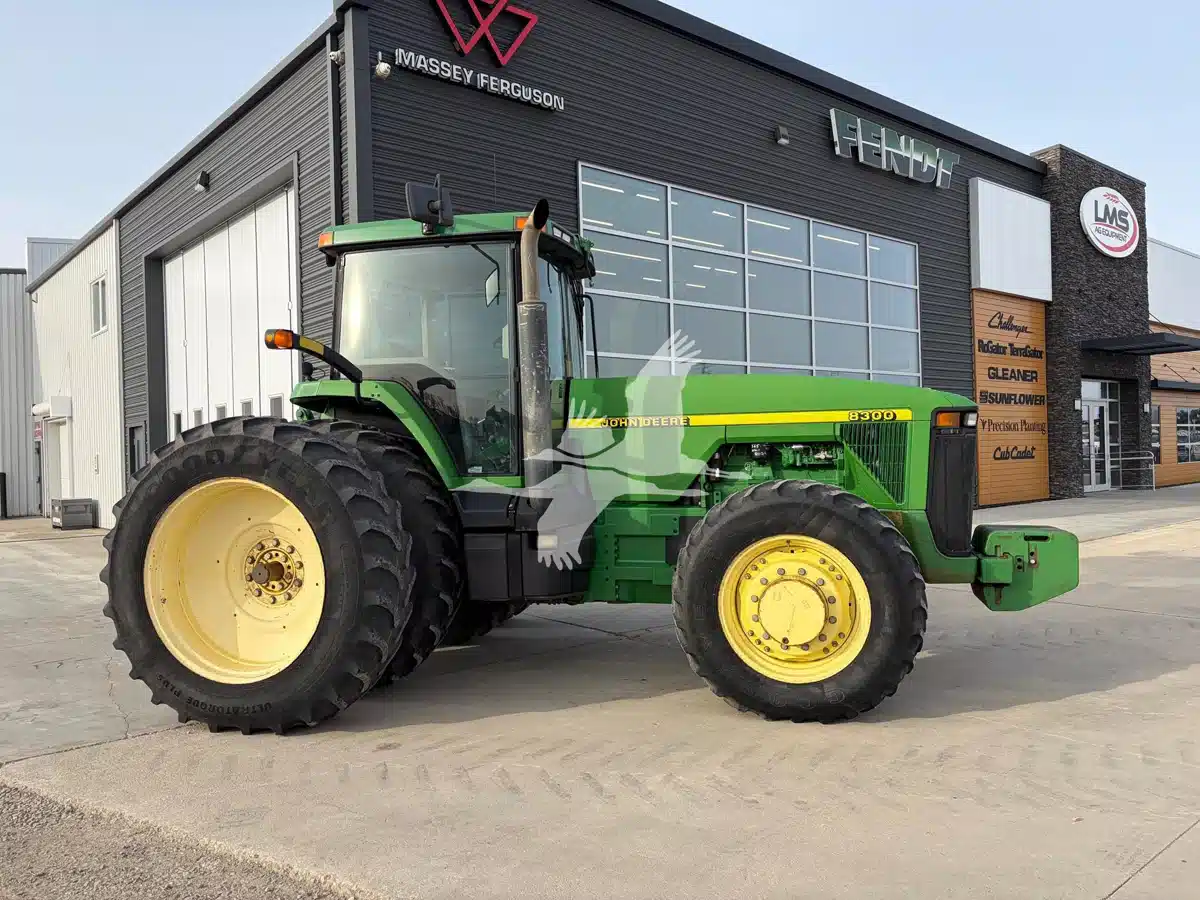 Gallery image 1 for 1997 John Deere 8300 Drill