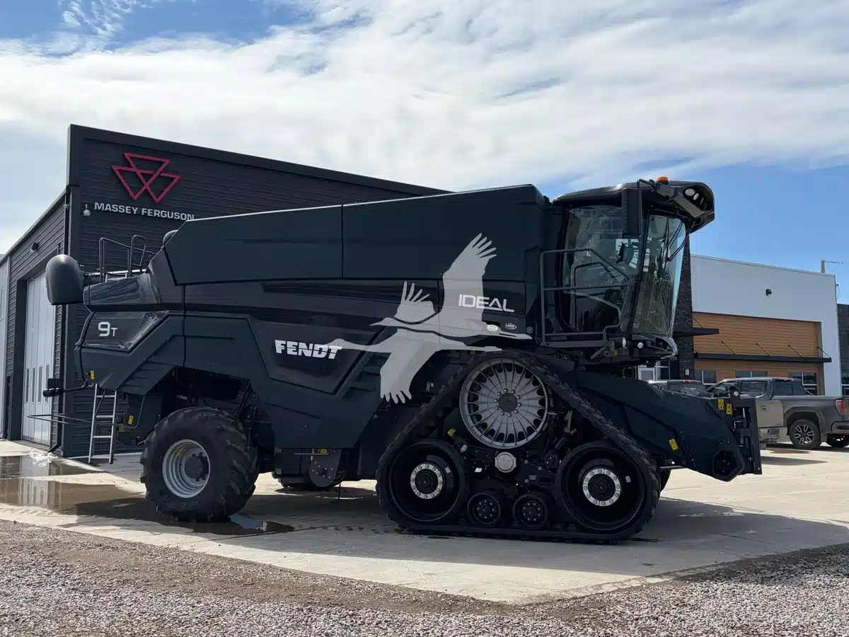 Gallery image 1 for 2024 Fendt IDEAL 9T Combine