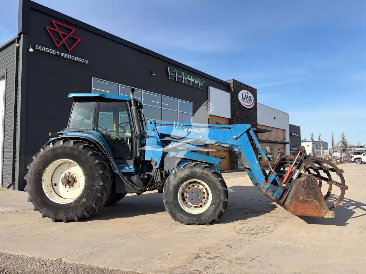 Gallery image 1 for 1995 New Holland 8970 Tractor