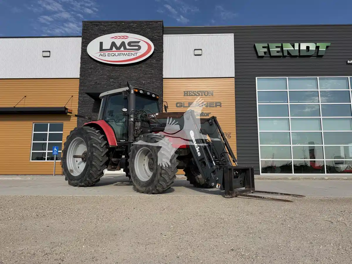Gallery image 1 for 2005 Massey Ferguson 6480 Tractor