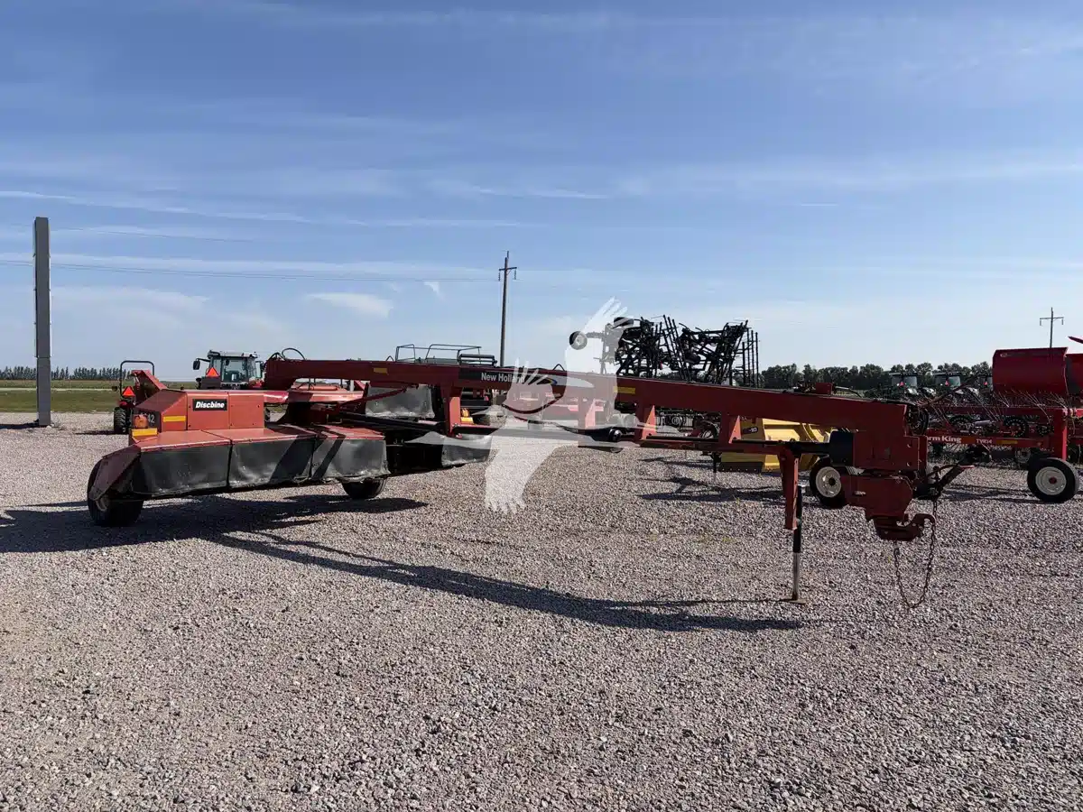 Gallery image 1 for 2005 New Holland 1442 Disc Mower Conditioner