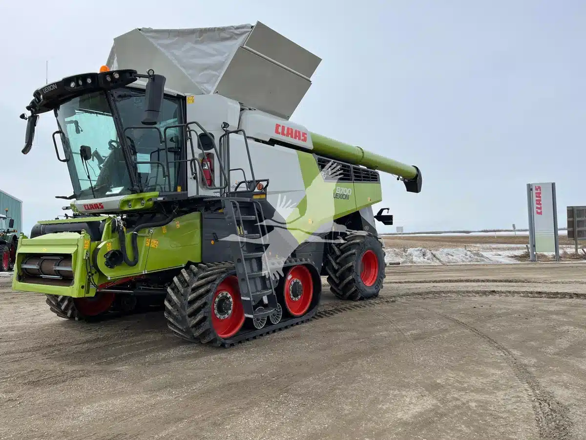 Gallery image 1 for 2023 CLAAS LEXION 8700TT Combine