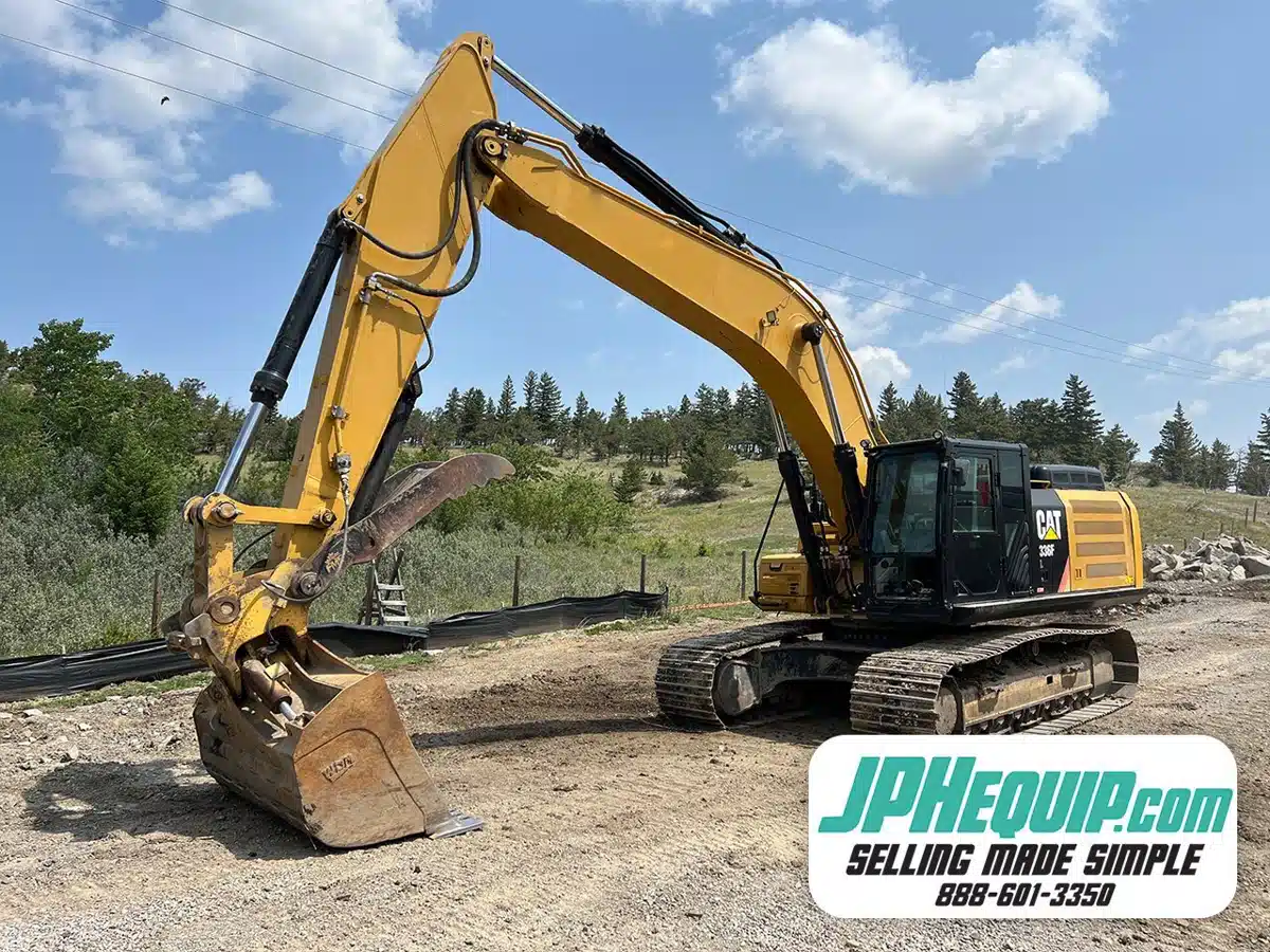 Photo de la Galerie 1 pour 2015 Caterpillar 300 Series Excavatrice