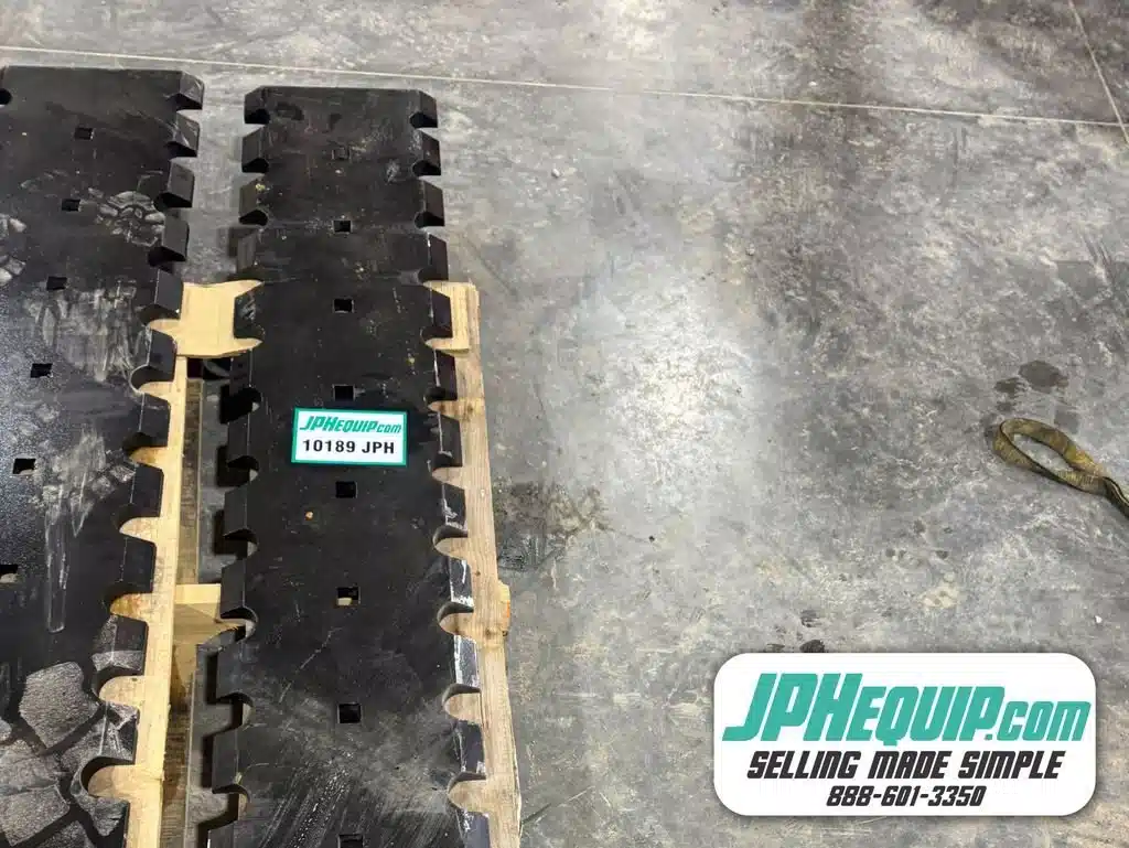 Gallery image 1 for 2026 66" Serrated Cutting Edge for Excavator Bucket Attachment