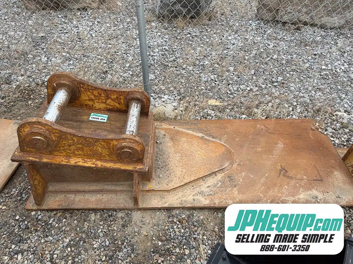 Gallery image 1 for Caterpillar 300 Series Attachment