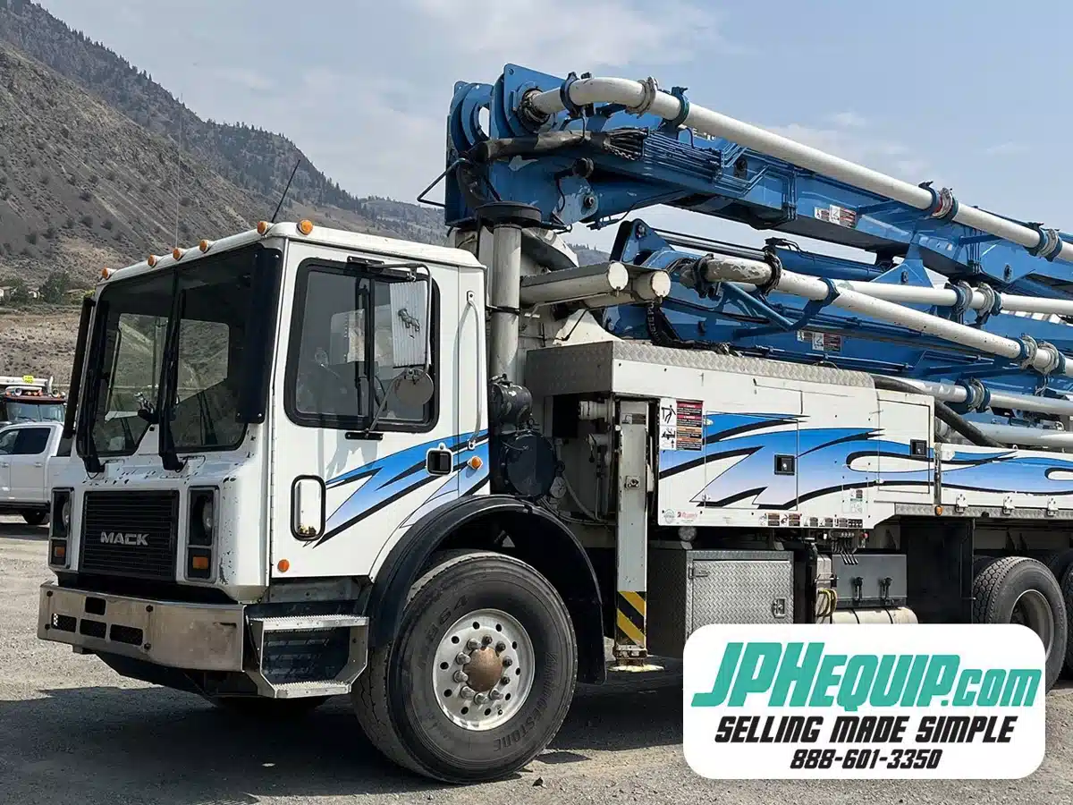 Gallery image 1 for 2017 Mack MR690SS Truck - Pickup
