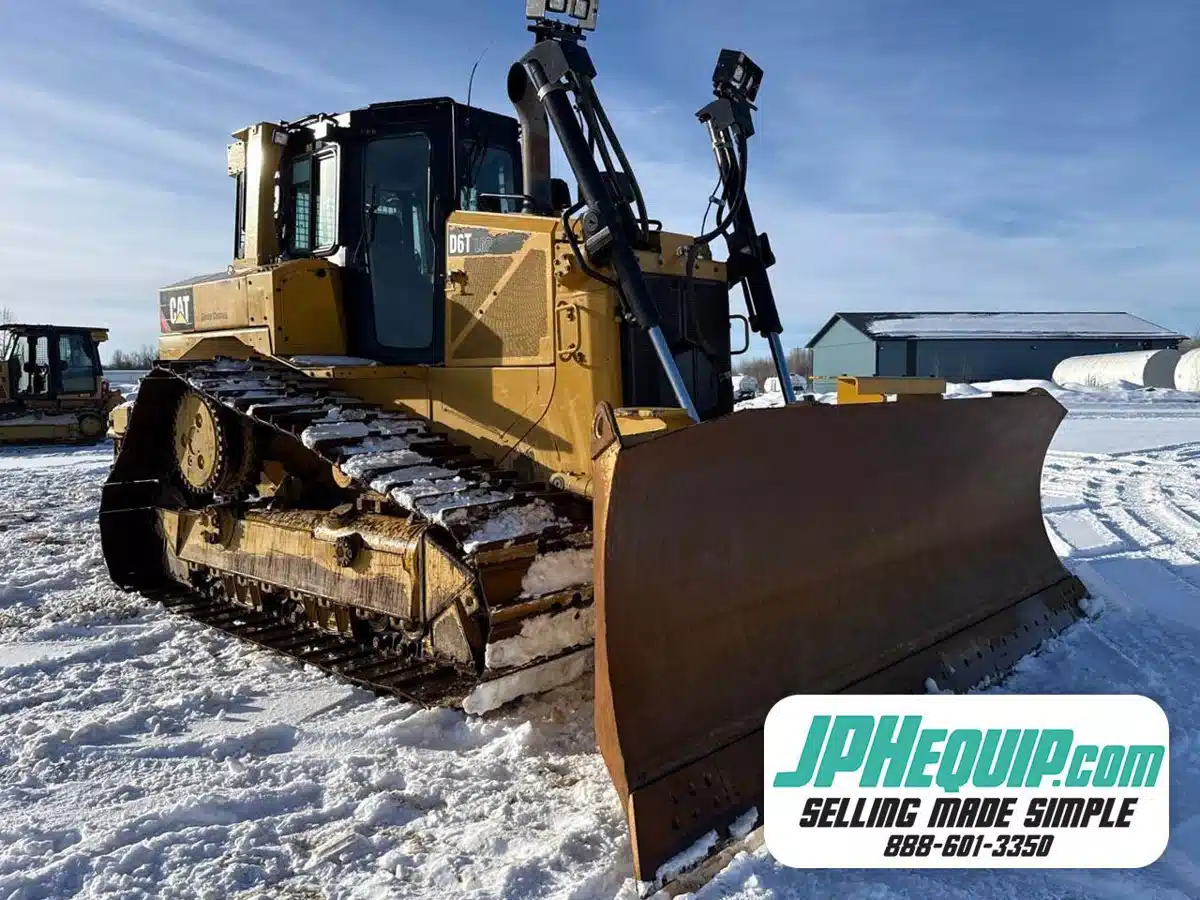 Gallery image 1 for 2018 Caterpillar D6 Series Dozer