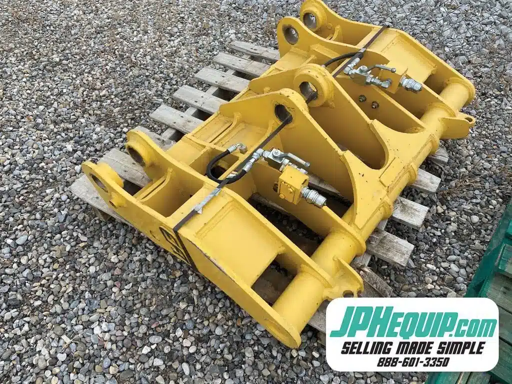 Photo de la Galerie 1 pour 2012 EFI Attachments WA200 Series Chargeur sur roues
