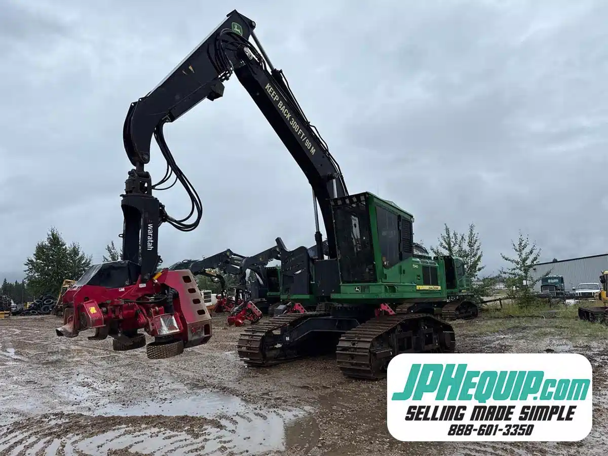 Gallery image 1 for 2012 John Deere 2154D Bale Processor