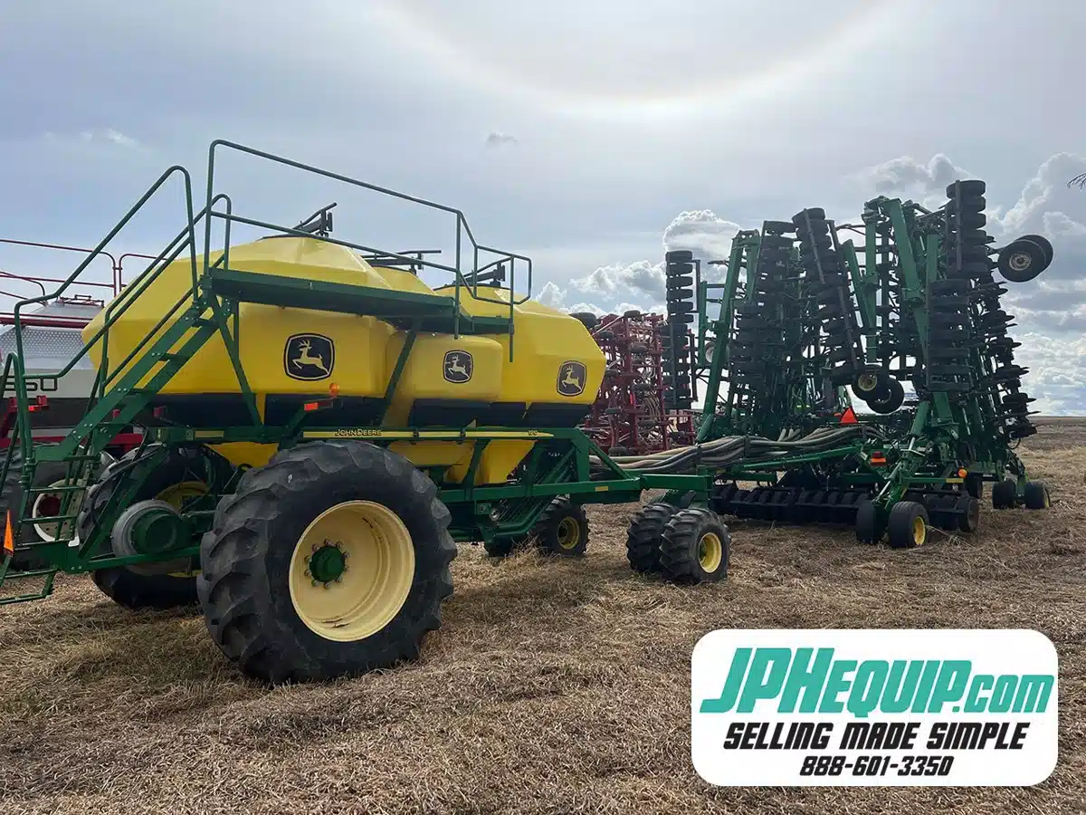 Photo de la Galerie 1 pour 2007 John Deere 1835 Semoir à air