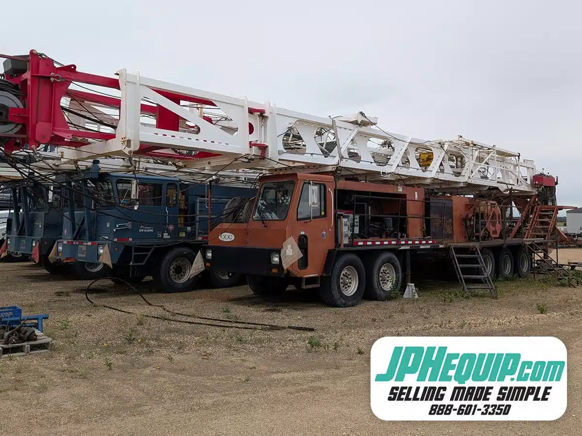 Photo de la Galerie 1 pour 2010 Crane Carrier Company Service Rig Camion - pickup