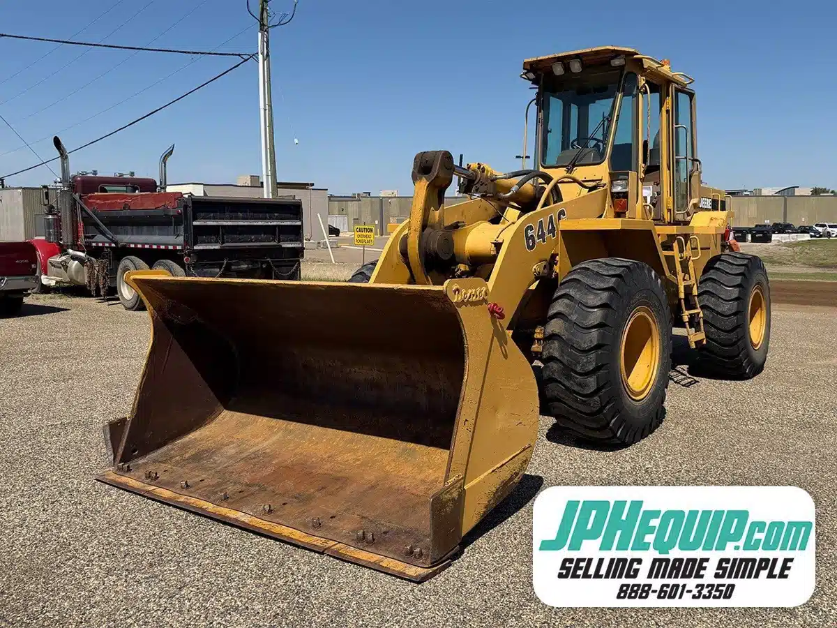Gallery image 1 for 1995 John Deere 644G Wheel Loader
