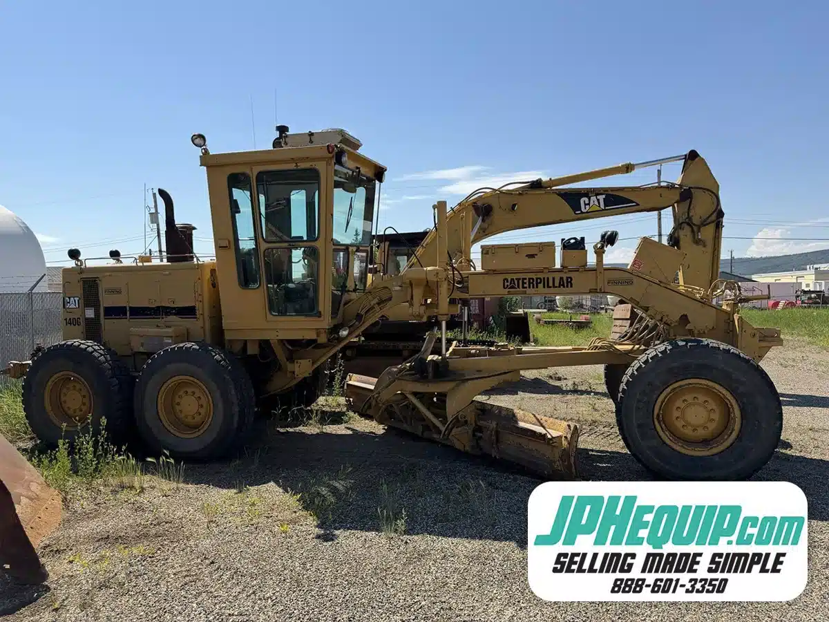 Photo de la Galerie 1 pour 1984 Caterpillar 140G Niveleuse (Gratte panier)