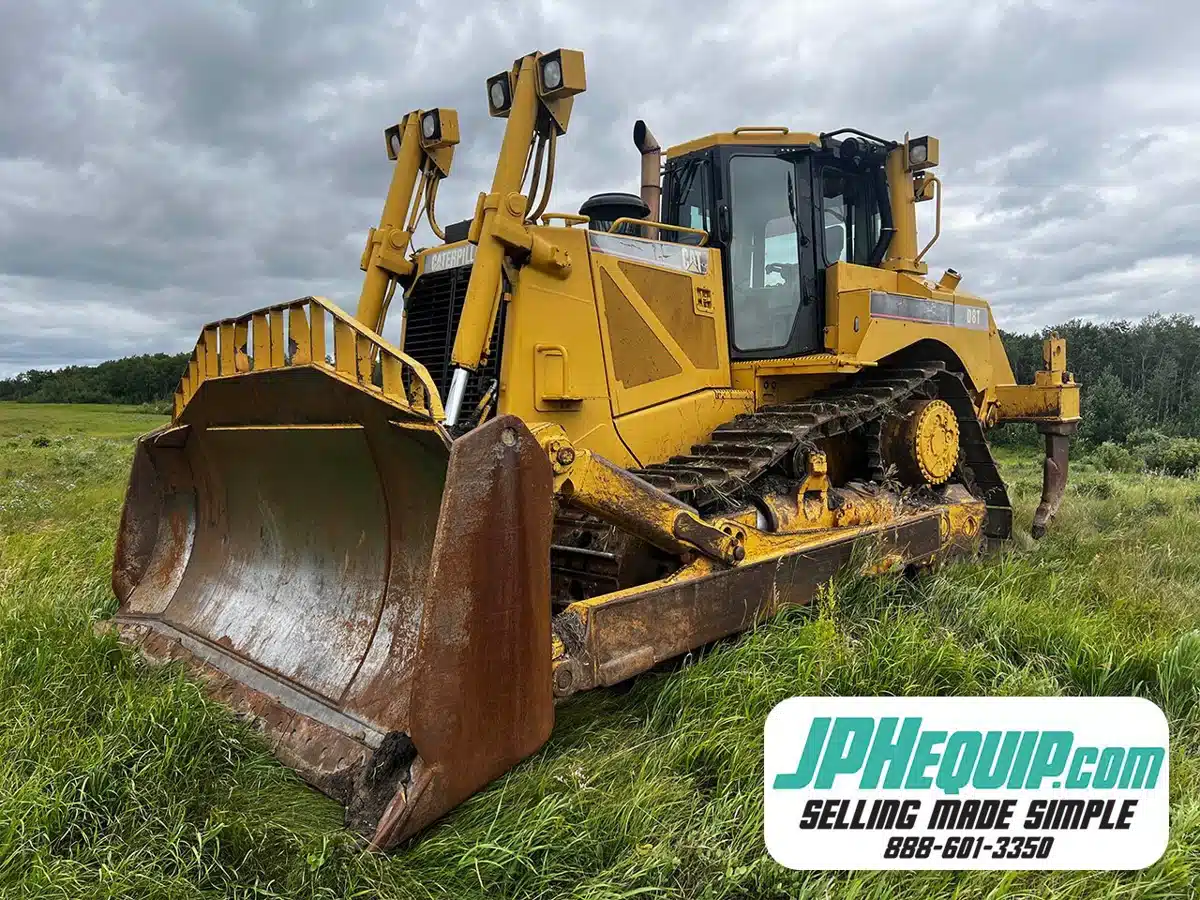 Gallery image 1 for 2005 Caterpillar D8T Dozer