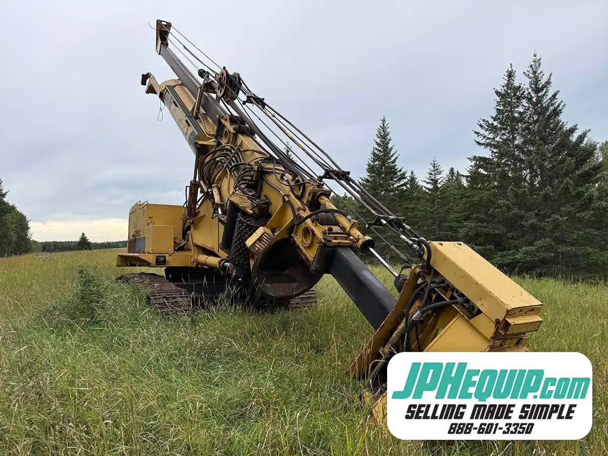 Photo de la Galerie 1 pour 1990 Caterpillar 225D Excavatrice