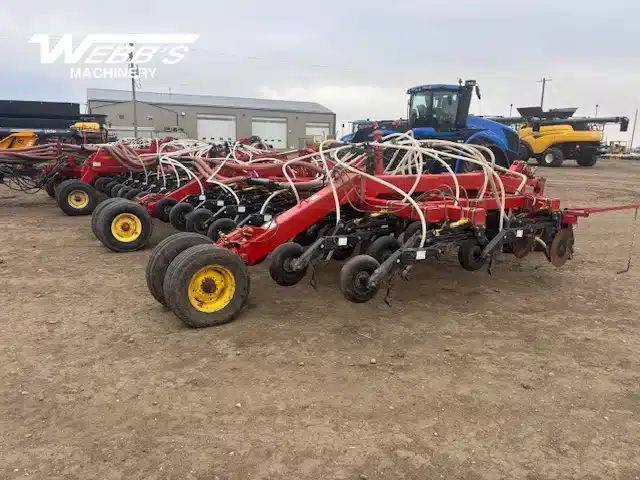 Gallery image 2 for 2013 Bourgault 3320-76 Air Drill