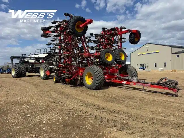 Gallery image 2 for 2014 Bourgault 3320-76 Air Drill