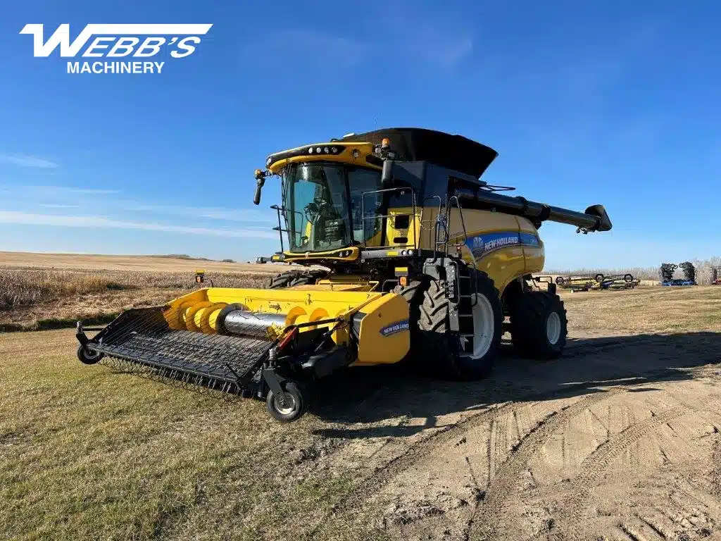 Gallery image 1 for 2016 New Holland CR9.90 Combine