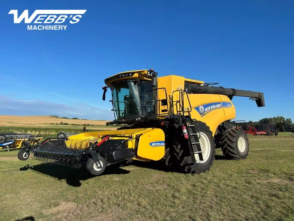 Gallery image 2 for 2022 New Holland CR9.90 Combine