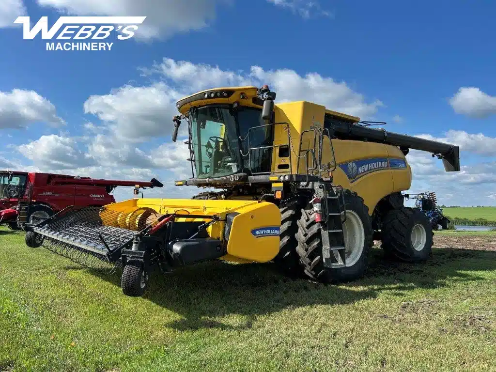 Gallery image 2 for 2022 New Holland CR9.90 Combine