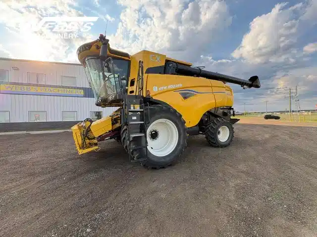 Photo de la Galerie 1 pour 2024 New Holland CX8.80 Batteuse