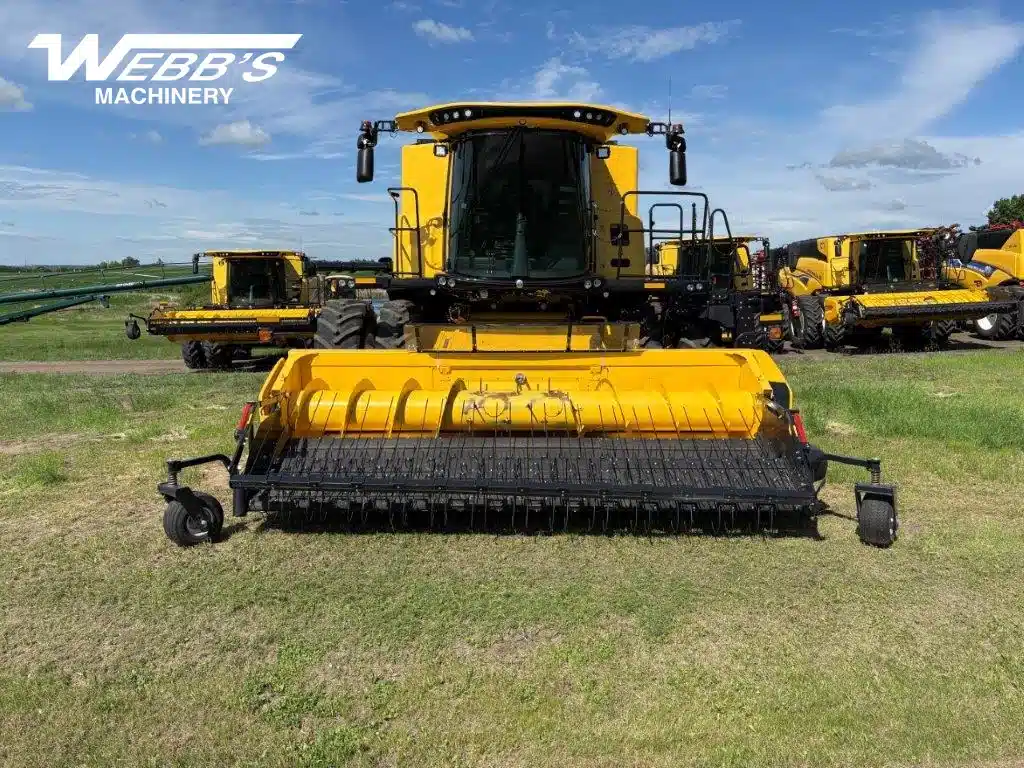 Photo de la Galerie 2 pour 2025 New Holland CR9.90 Batteuse
