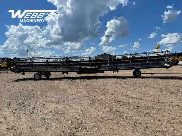 Gallery image 2 for 2023 MacDon FD250 Header - Flex Draper