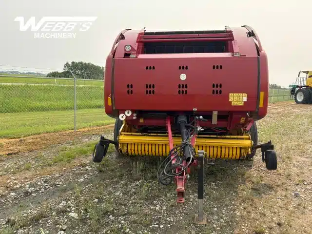 Photo de la Galerie 2 pour 2016 New Holland ROLL-BELT 560 Presse à Balle Ronde